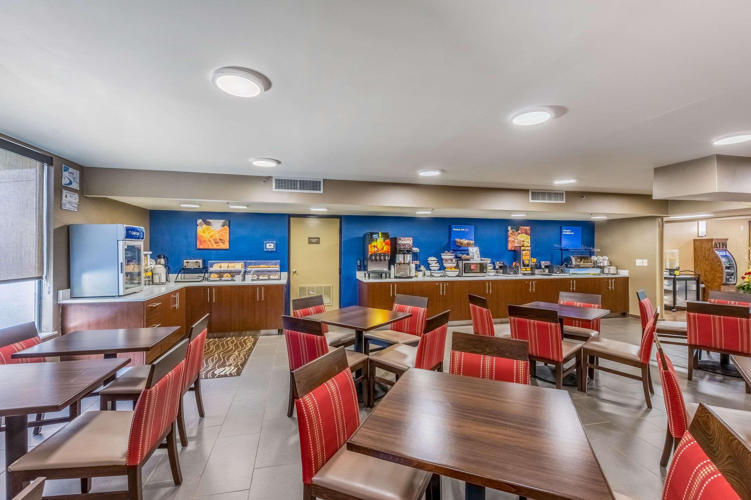 Comfort Inn Charlotte Airport Uptown Extérieur photo