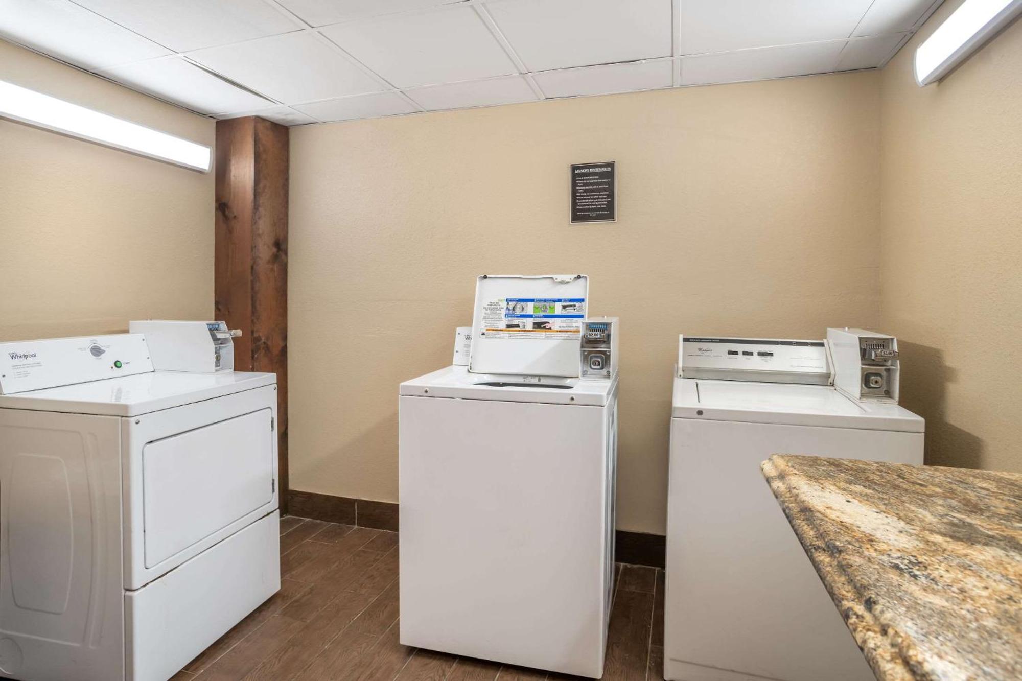 Comfort Inn Charlotte Airport Uptown Extérieur photo