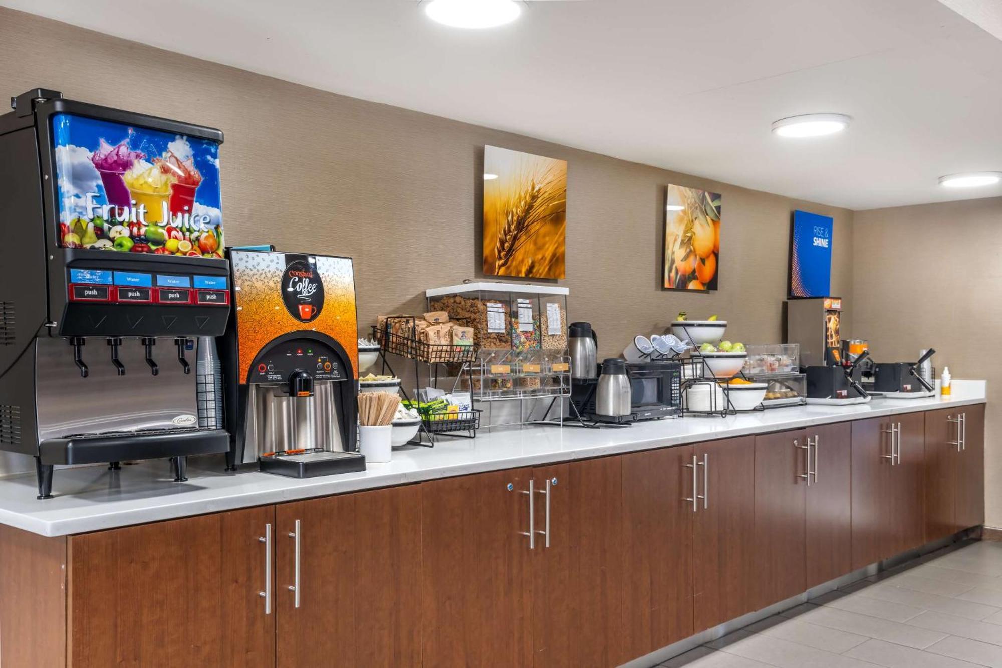 Comfort Inn Charlotte Airport Uptown Extérieur photo