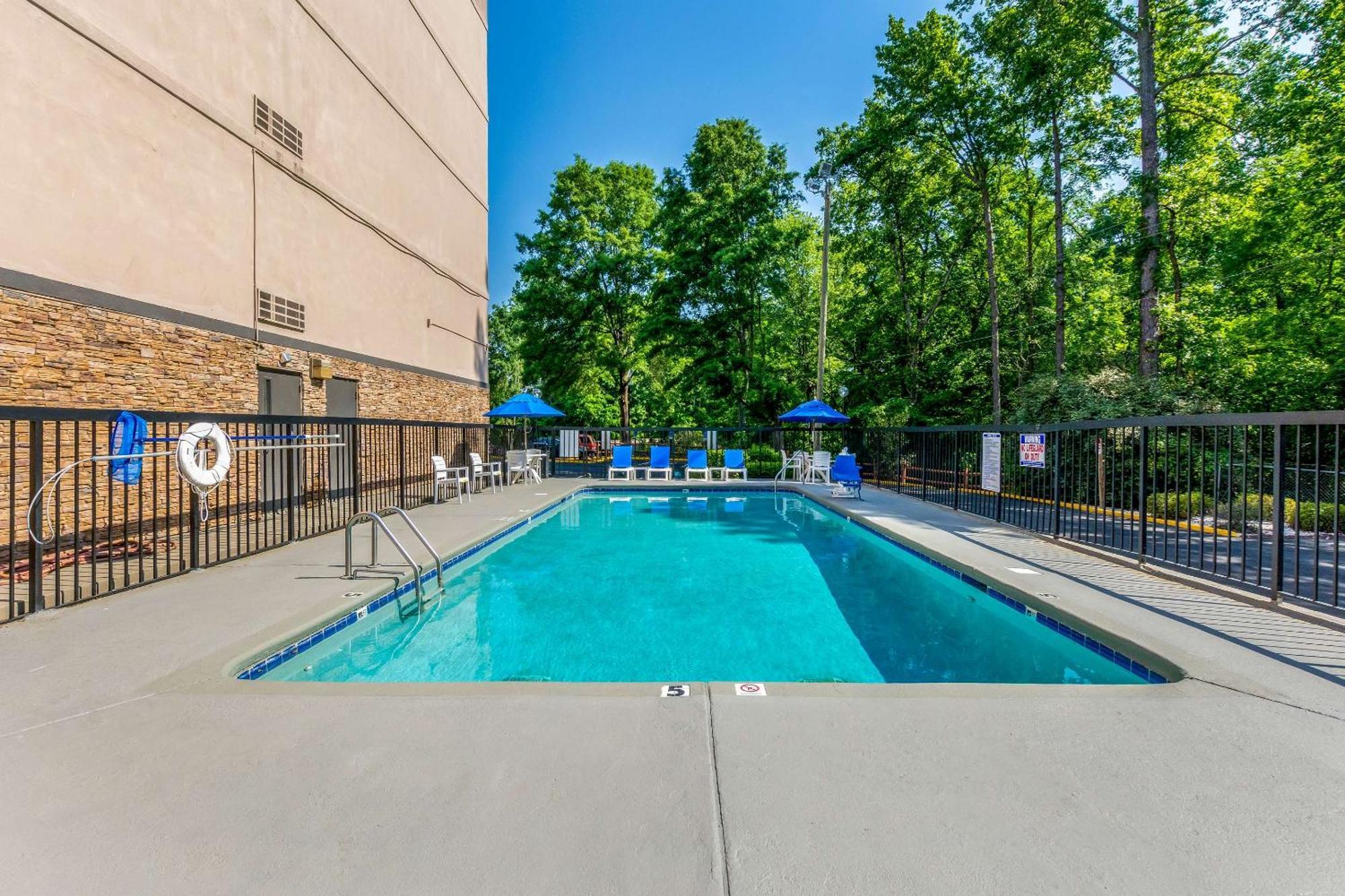 Comfort Inn Charlotte Airport Uptown Extérieur photo