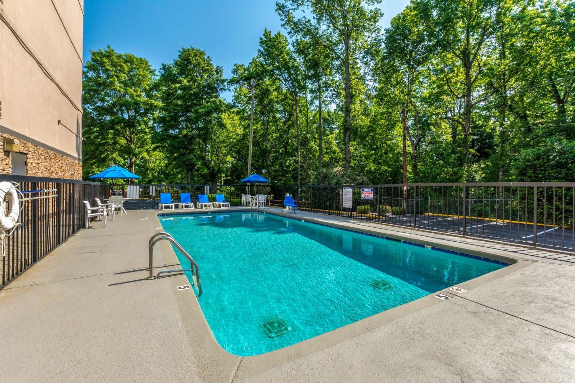 Comfort Inn Charlotte Airport Uptown Extérieur photo