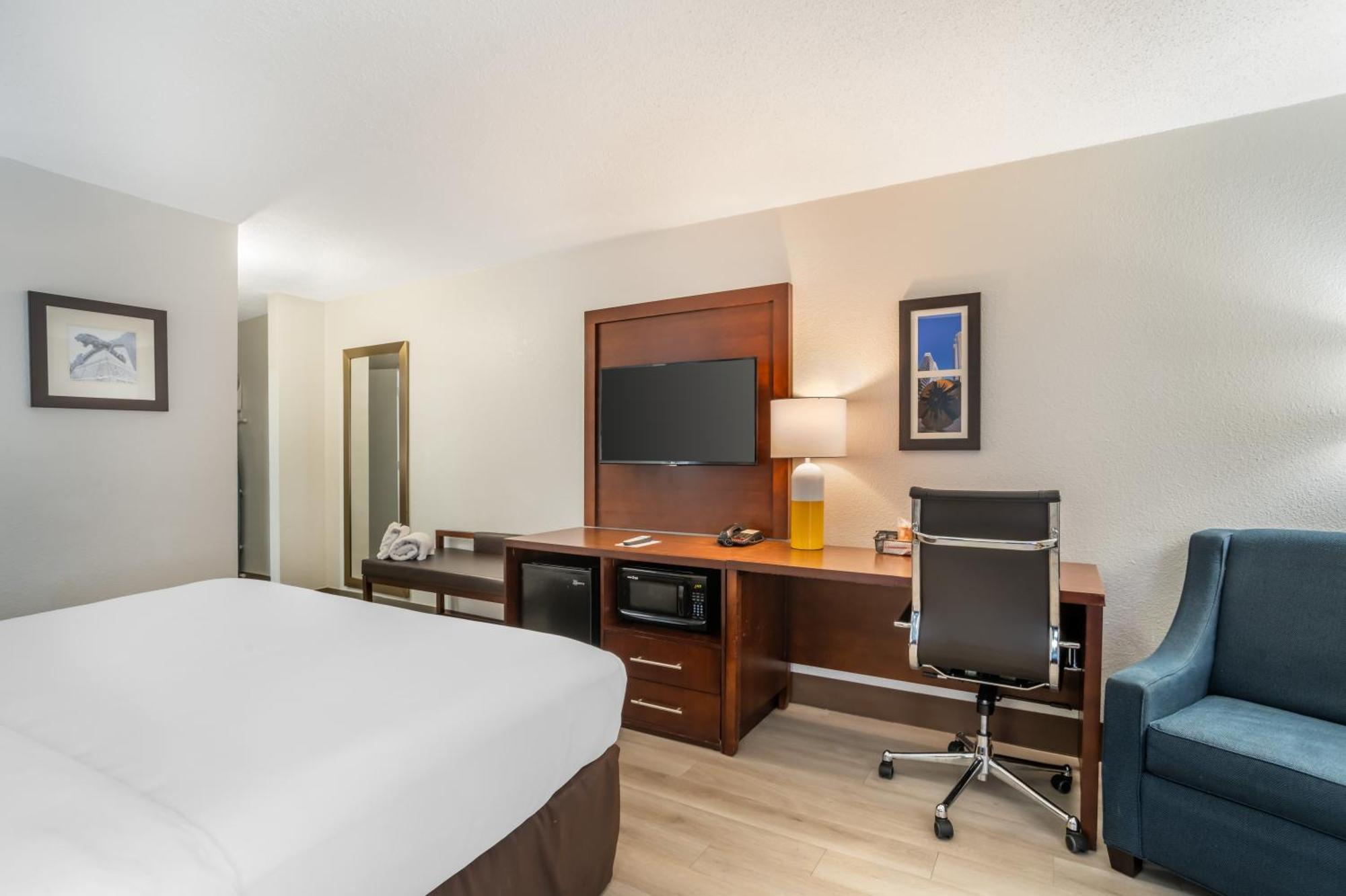 Comfort Inn Charlotte Airport Uptown Extérieur photo